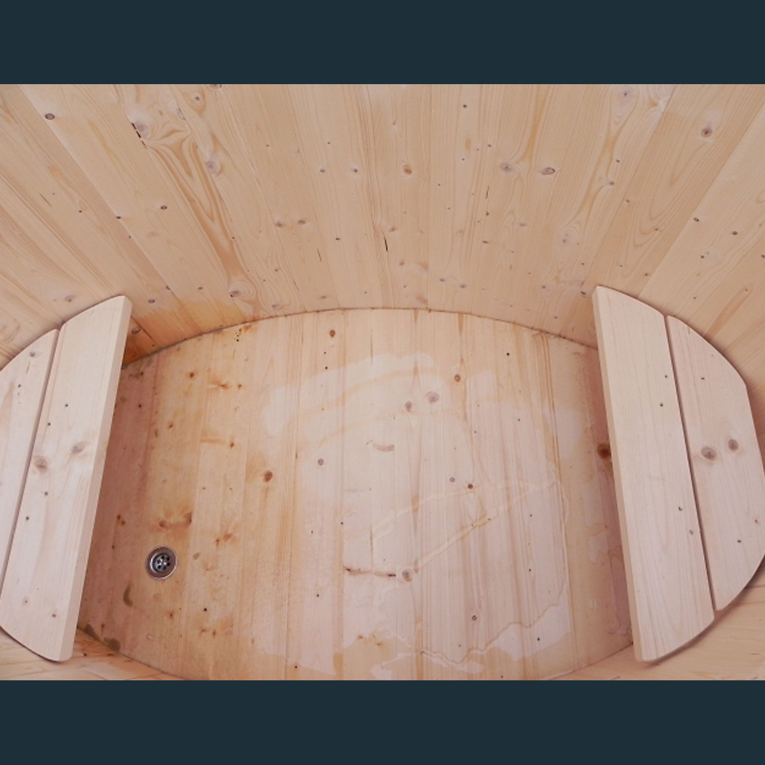 oval-cold-tub-from-spruce-3