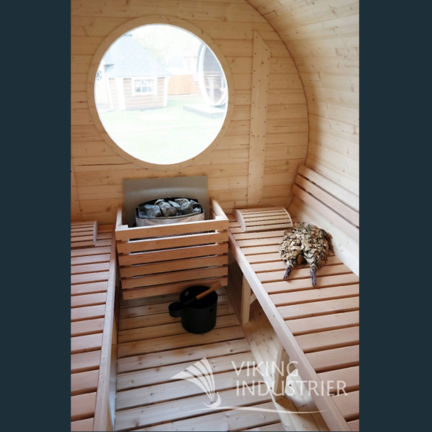 sauna-barrel-Ø2.2x5.9m-with-side-entrance-4