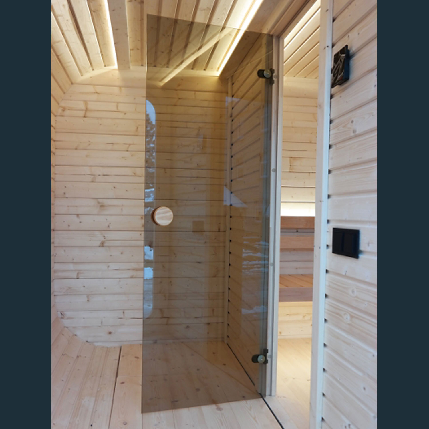 sauna-luna-3.3x2.4m-with-changing-room-3
